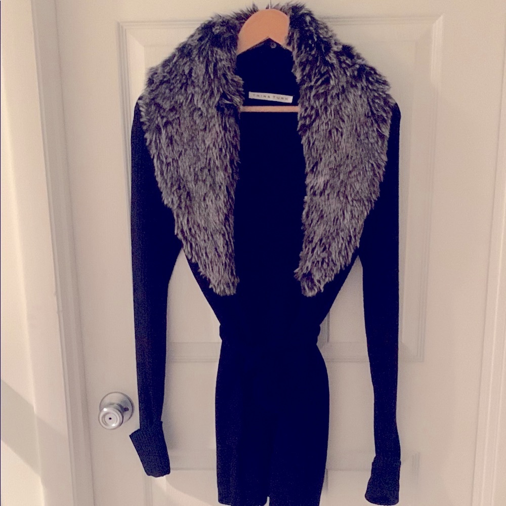 TRINA TURK Merino Wool Black Cardigan with removable Faux Fur Collar !! 🙌💫💕💓🥰